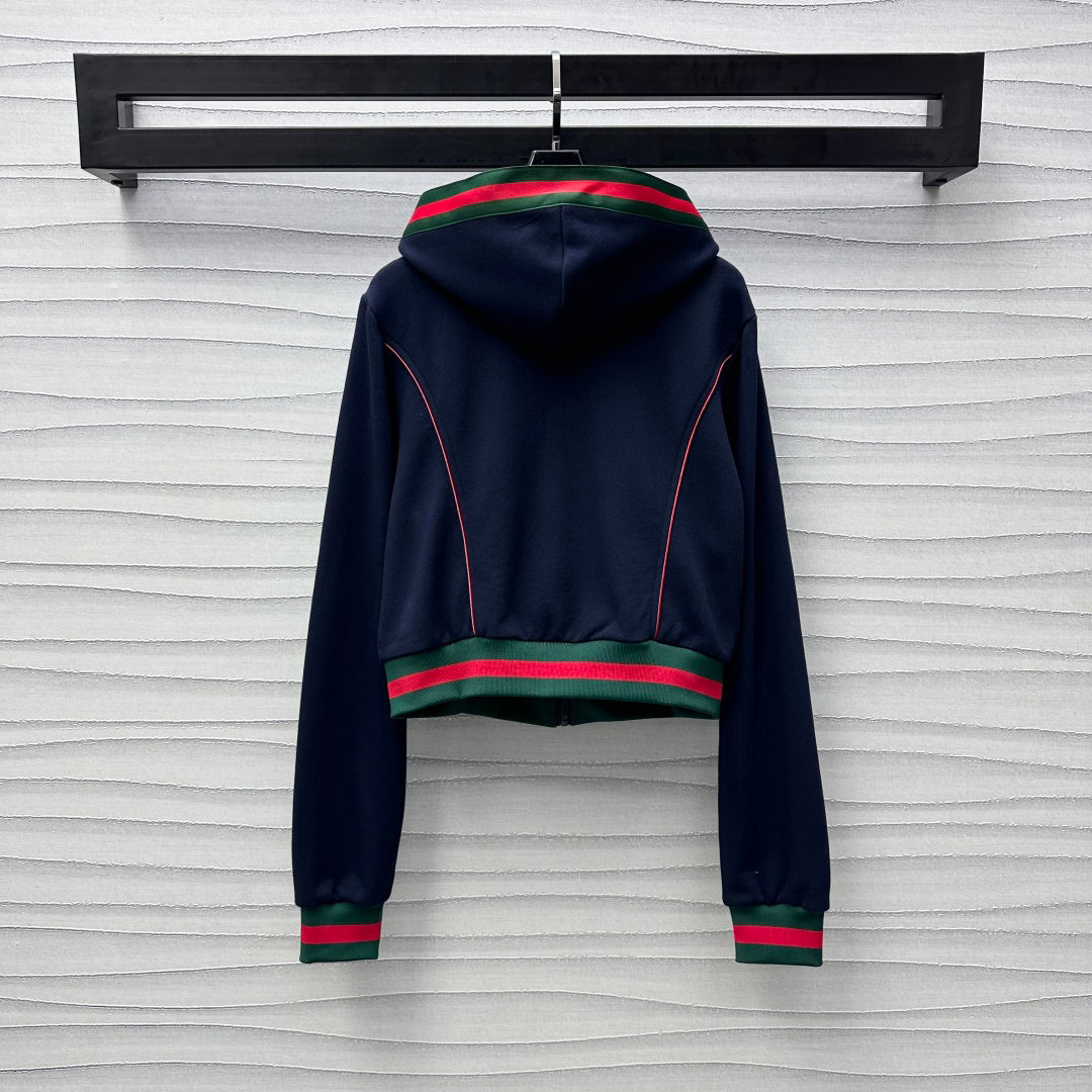 Chest embroidered square logo and webbing set