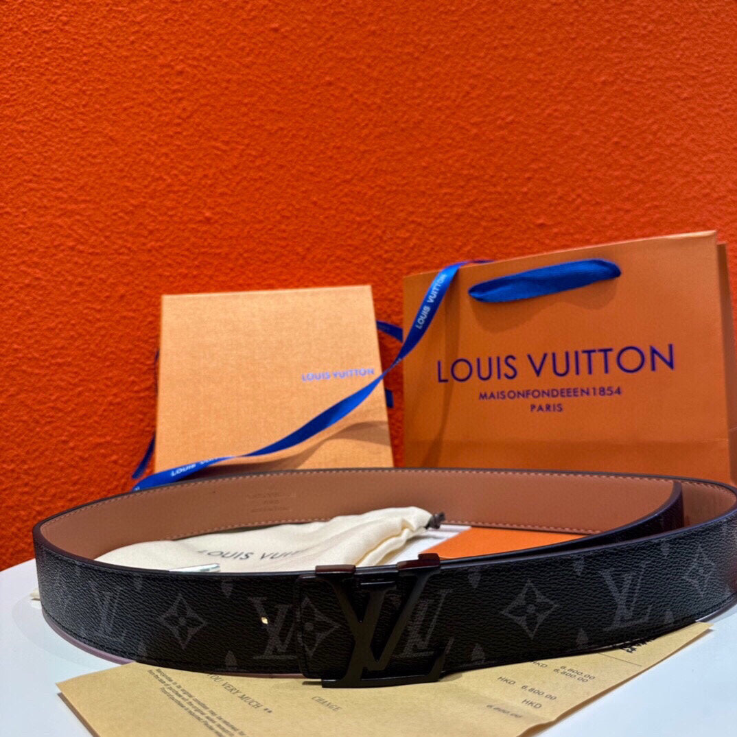 Classic black floral belt