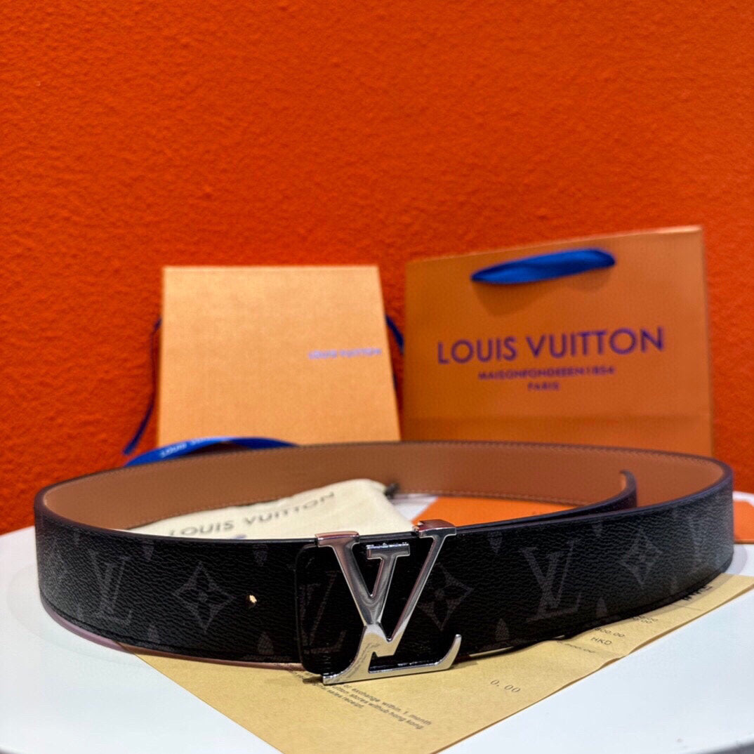 Classic black floral belt
