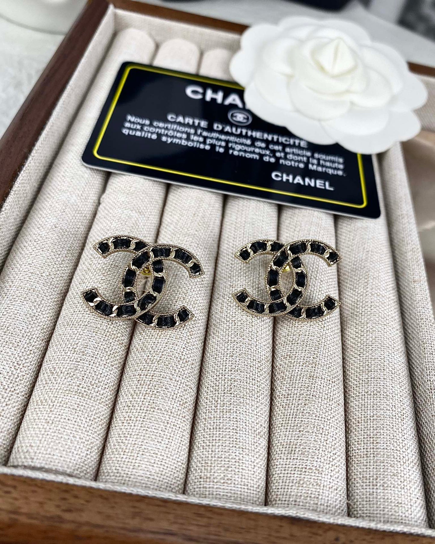 Leather double c stud earrings
