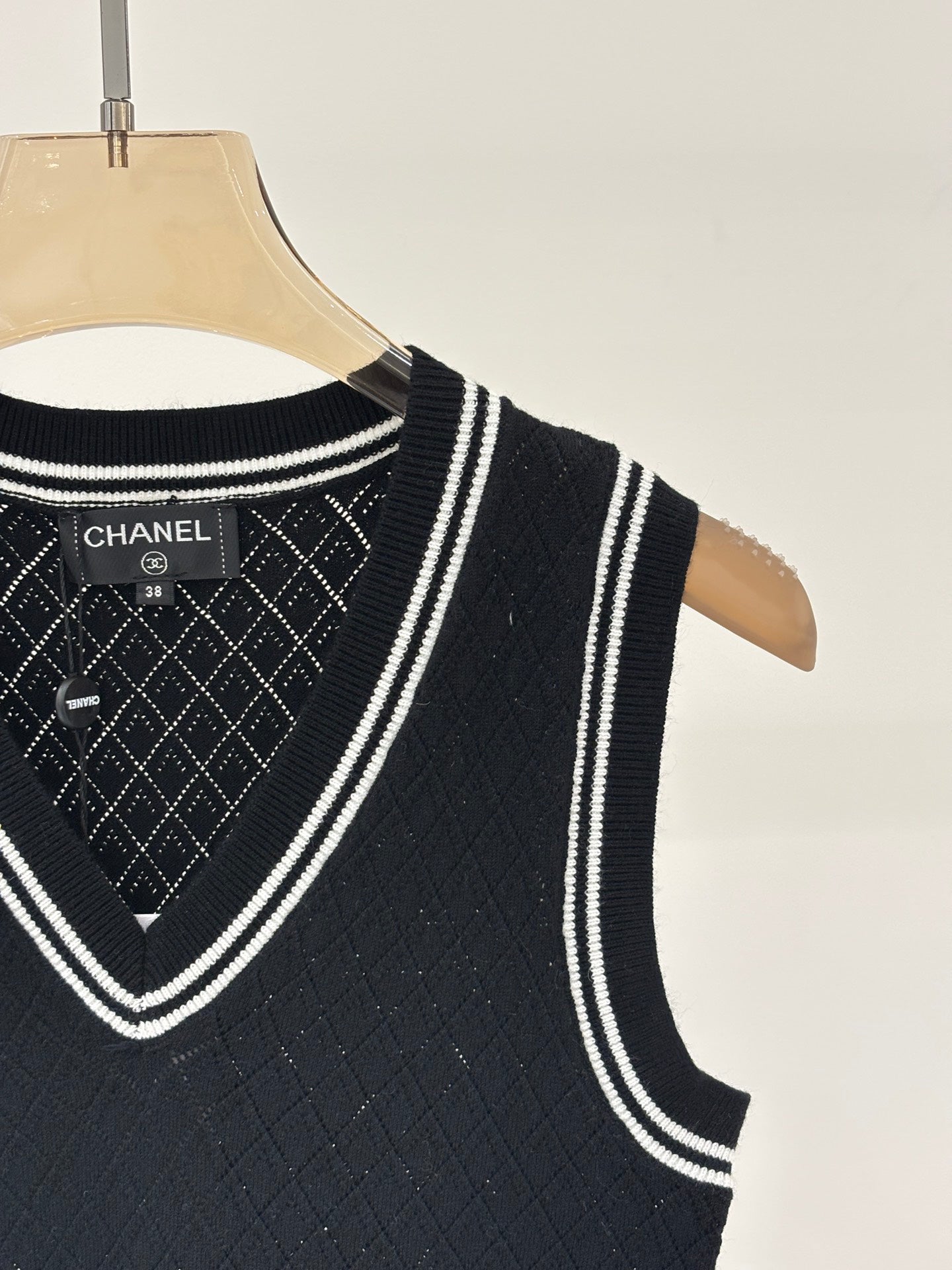 C 25 White Knit Vest