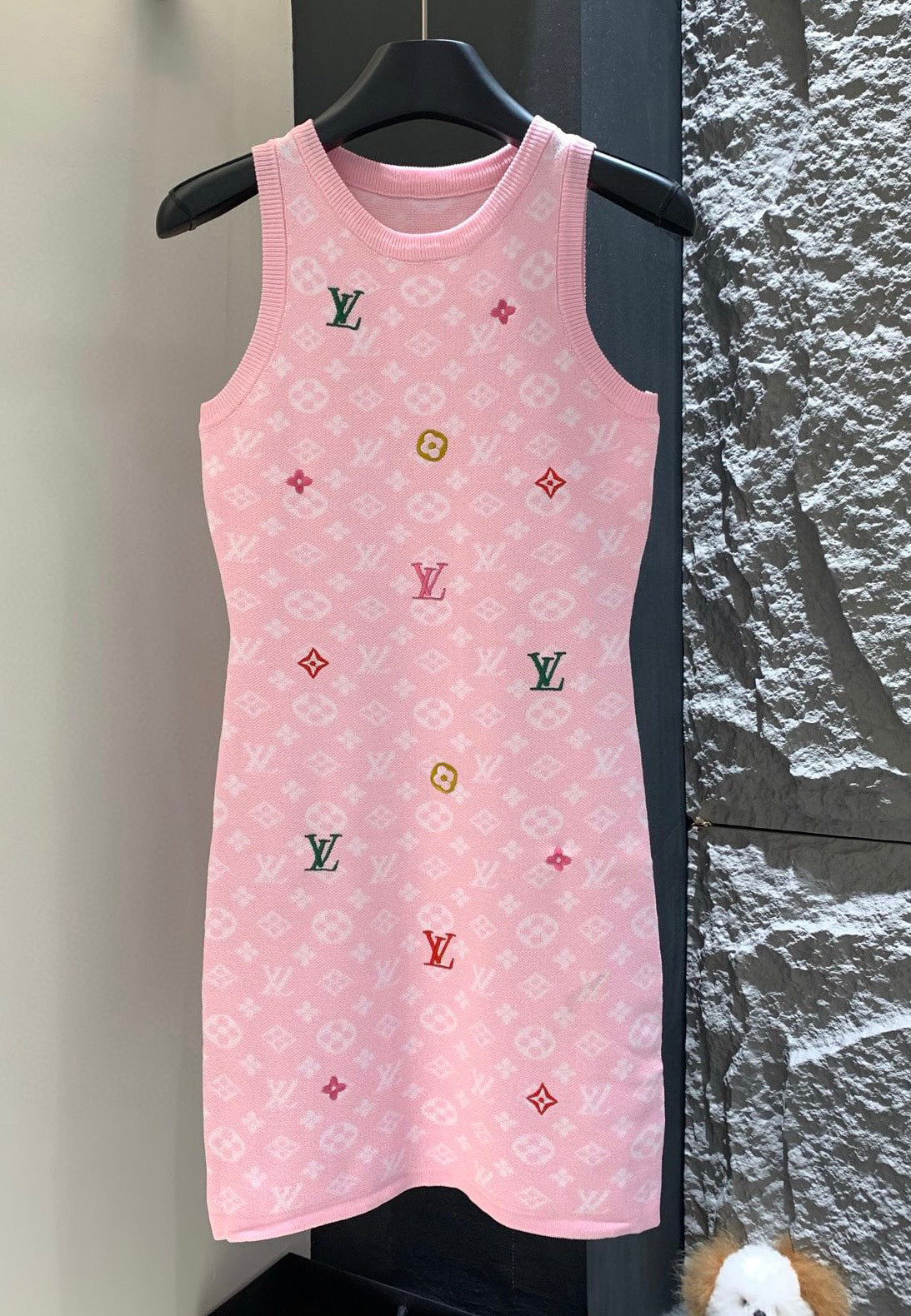 L Embroidered dress