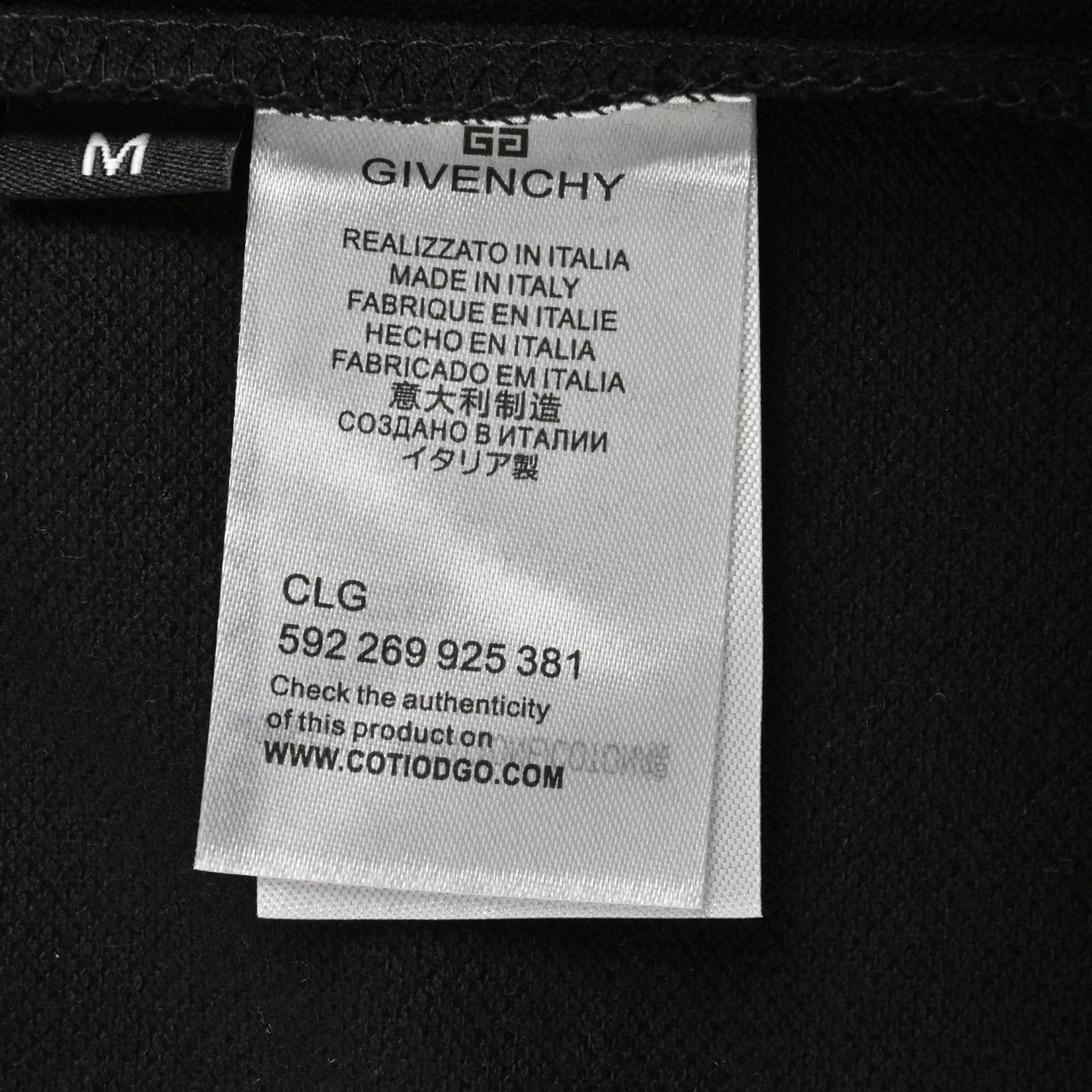 Half-zip chest logo short sleeves