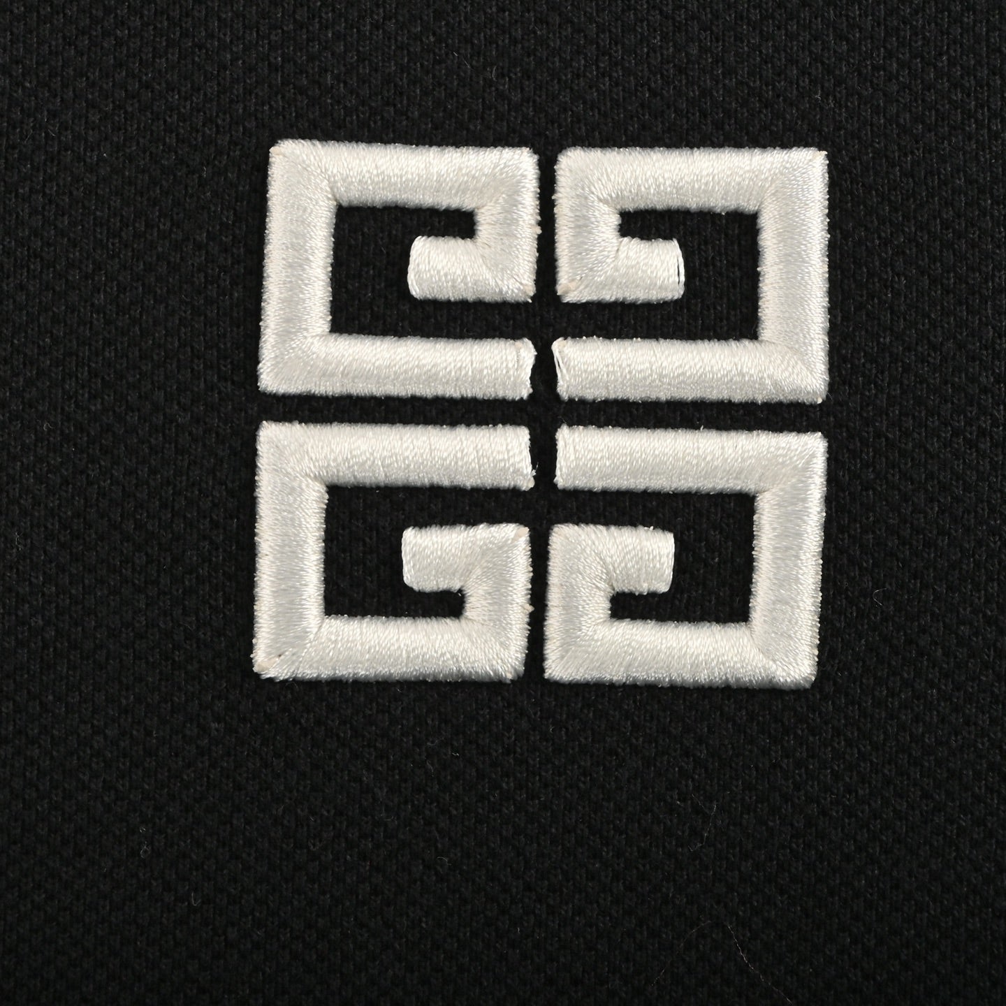 Half-zip chest logo short sleeves