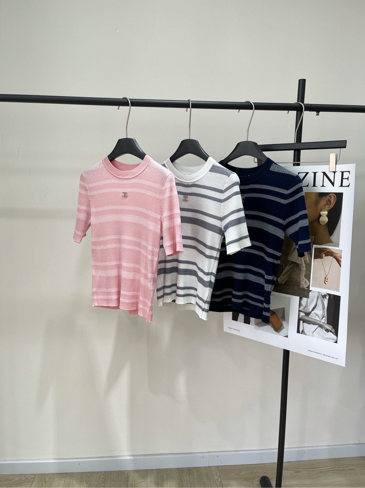 c 25 Three color striped knitted short sleeved shirt