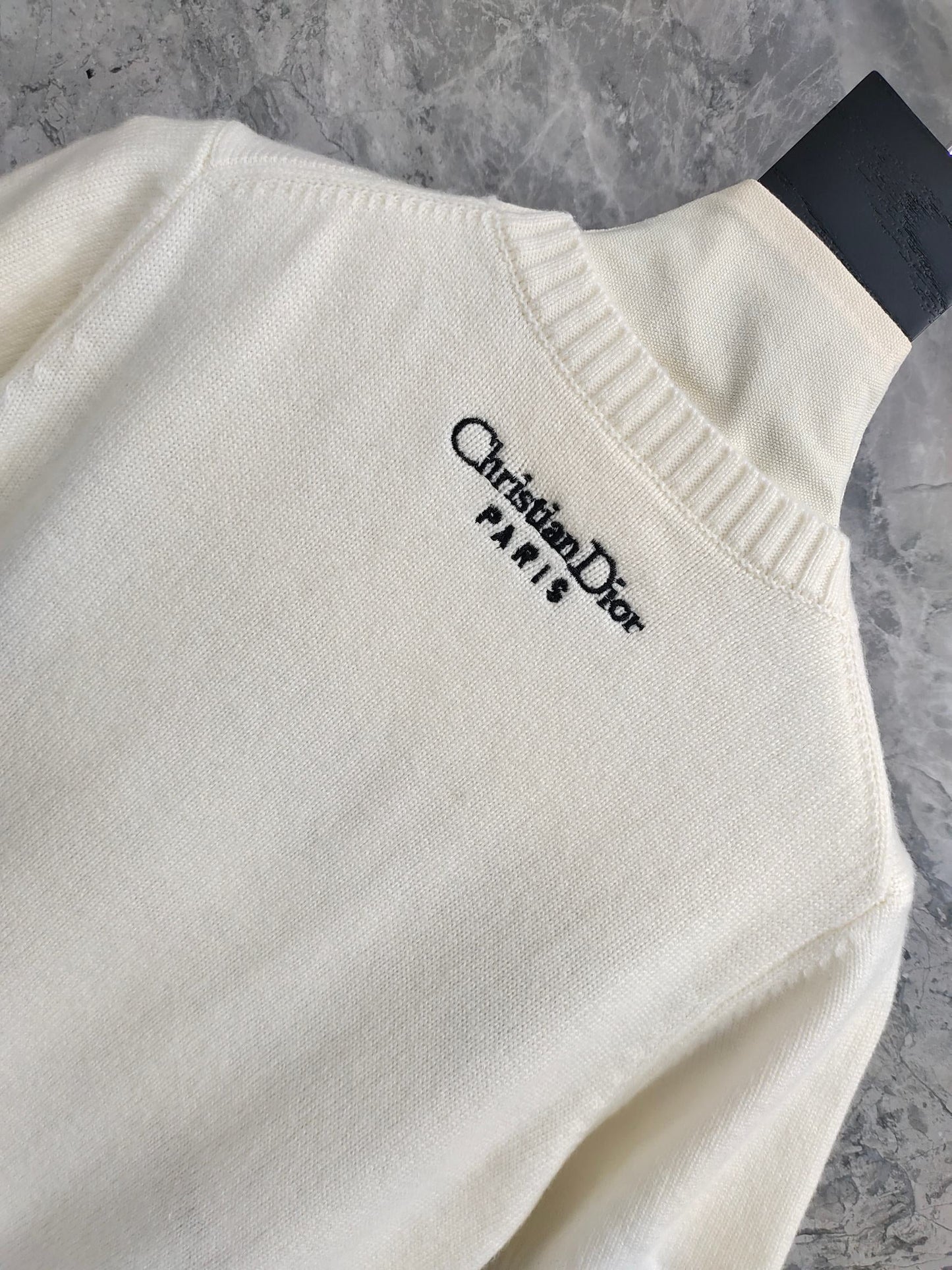 𝟐𝟓𝐬𝐬 Limited new heavy-duty color embroidered logo cashmere short-sleeved top
