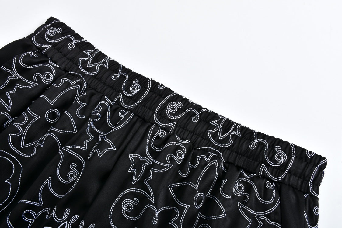 2025new embroidered short