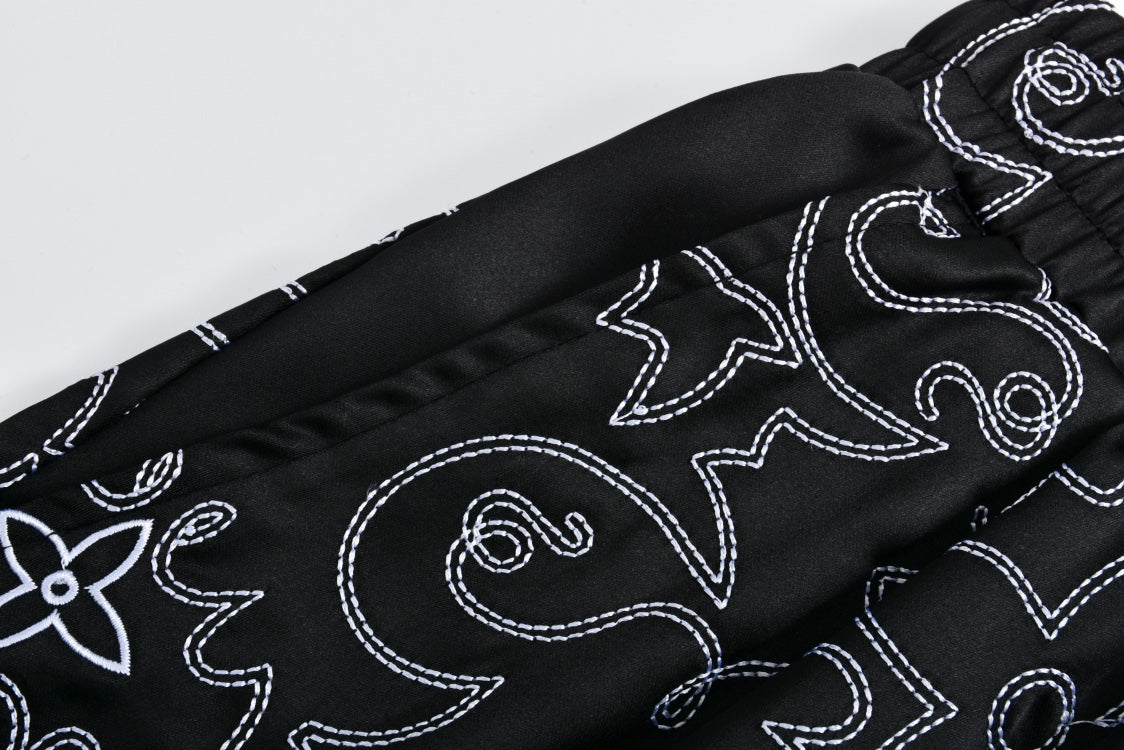2025new embroidered short