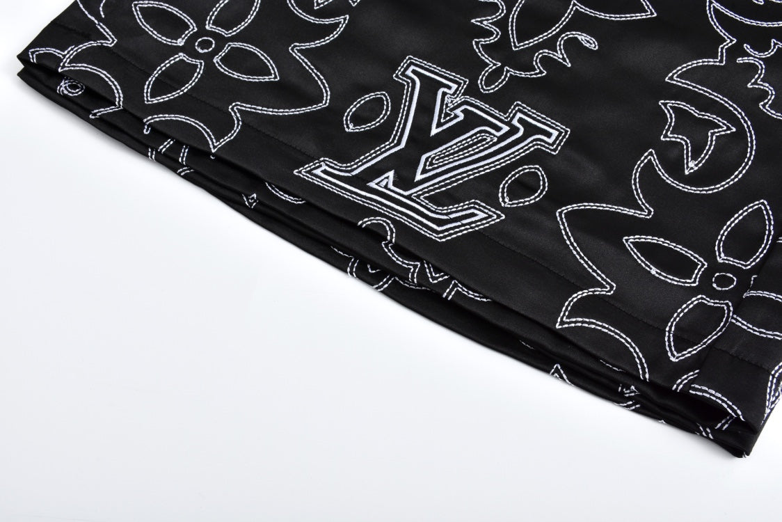 2025new embroidered short