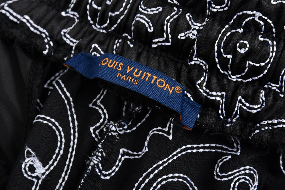2025new embroidered short
