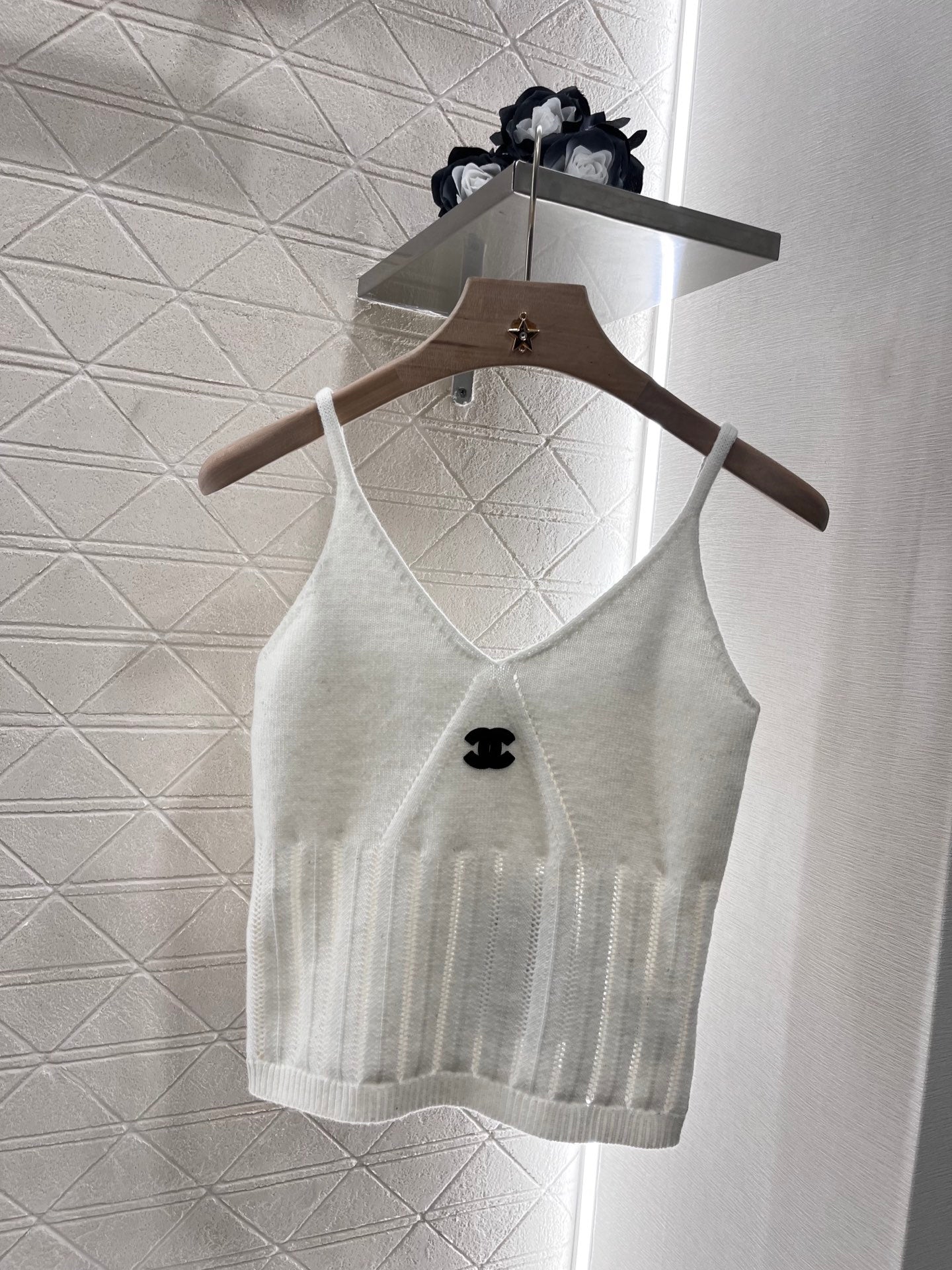 25ss Knitted vest with camisole