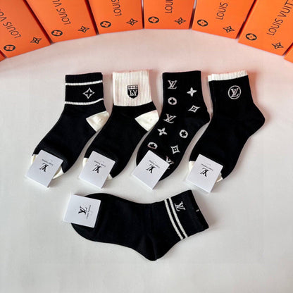 (5 pairs in a box)  🌟 Super popular small item socks