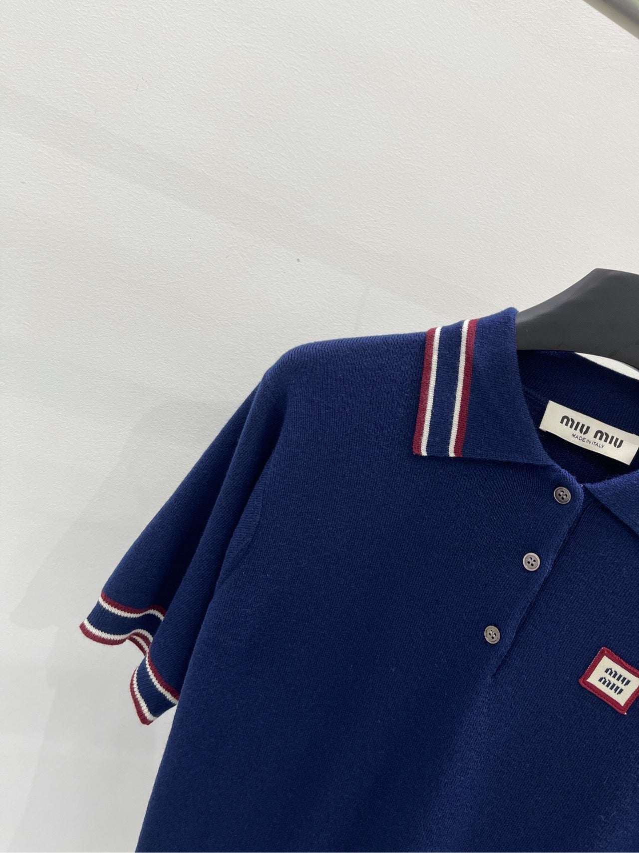 New autumn and winter logo dress