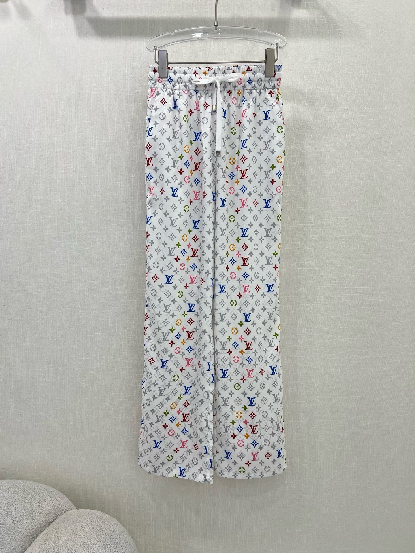 25 new wide-leg pants