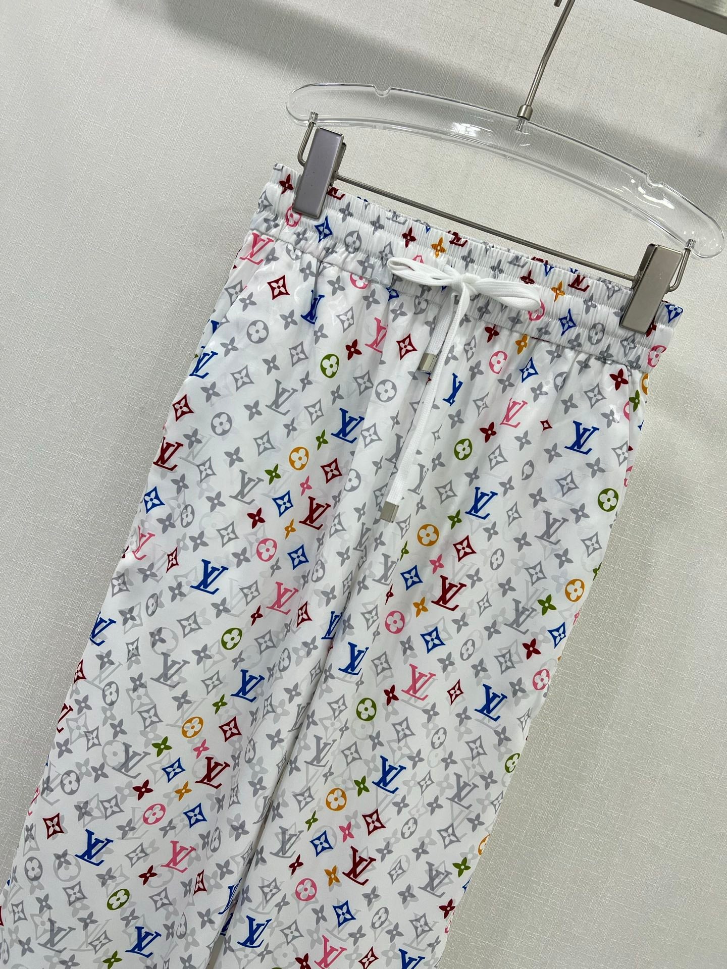 25 new wide-leg pants