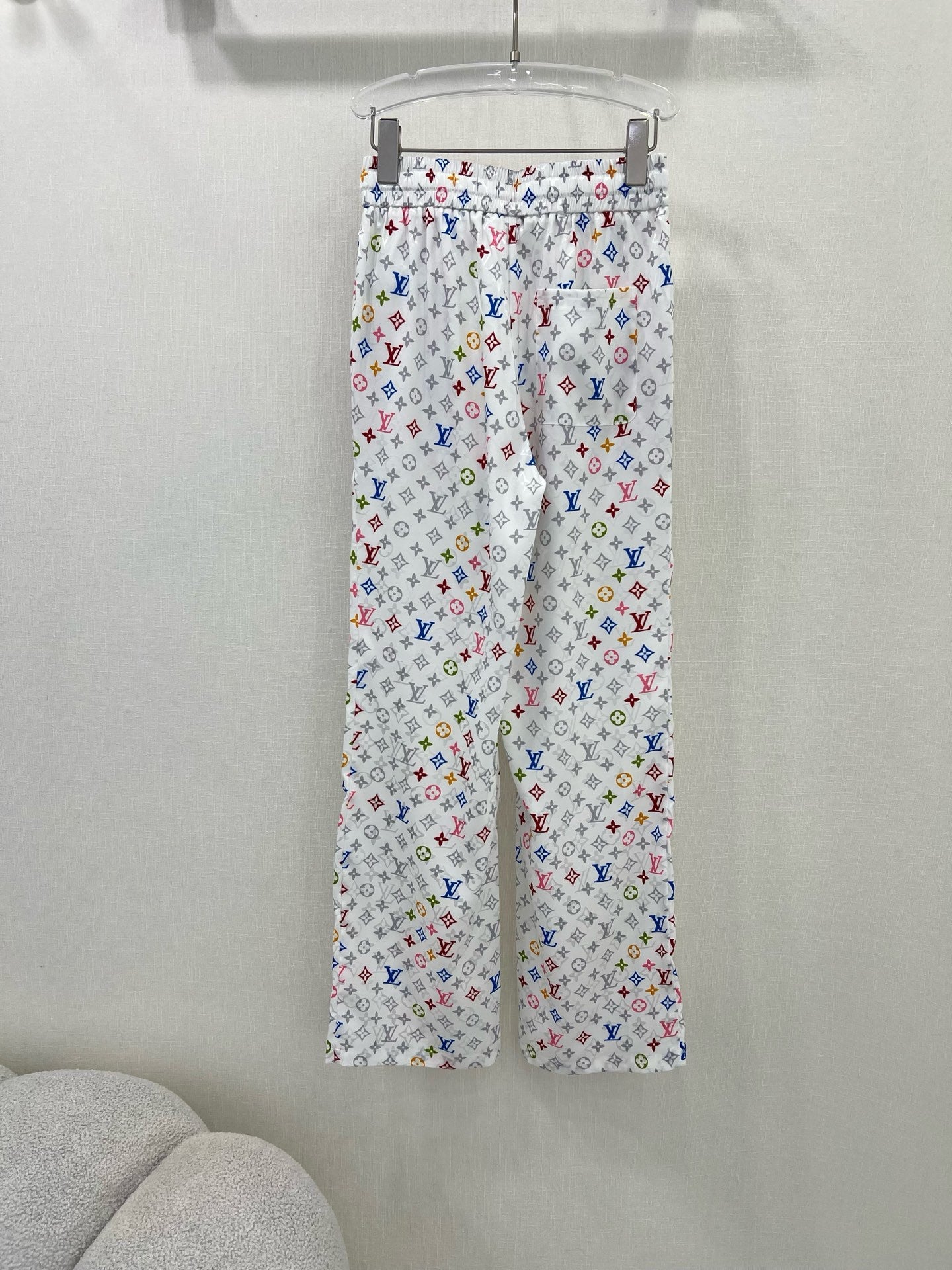 25 new wide-leg pants