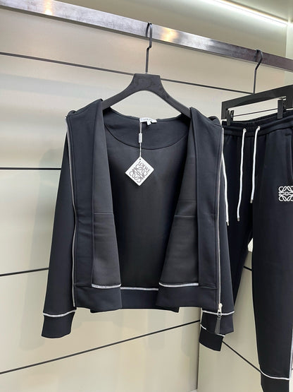 TRACKSUIT
